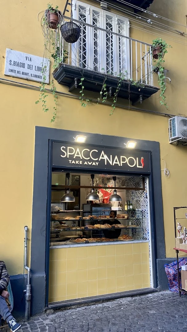 Spaccanapoli Take Away · Photos 1